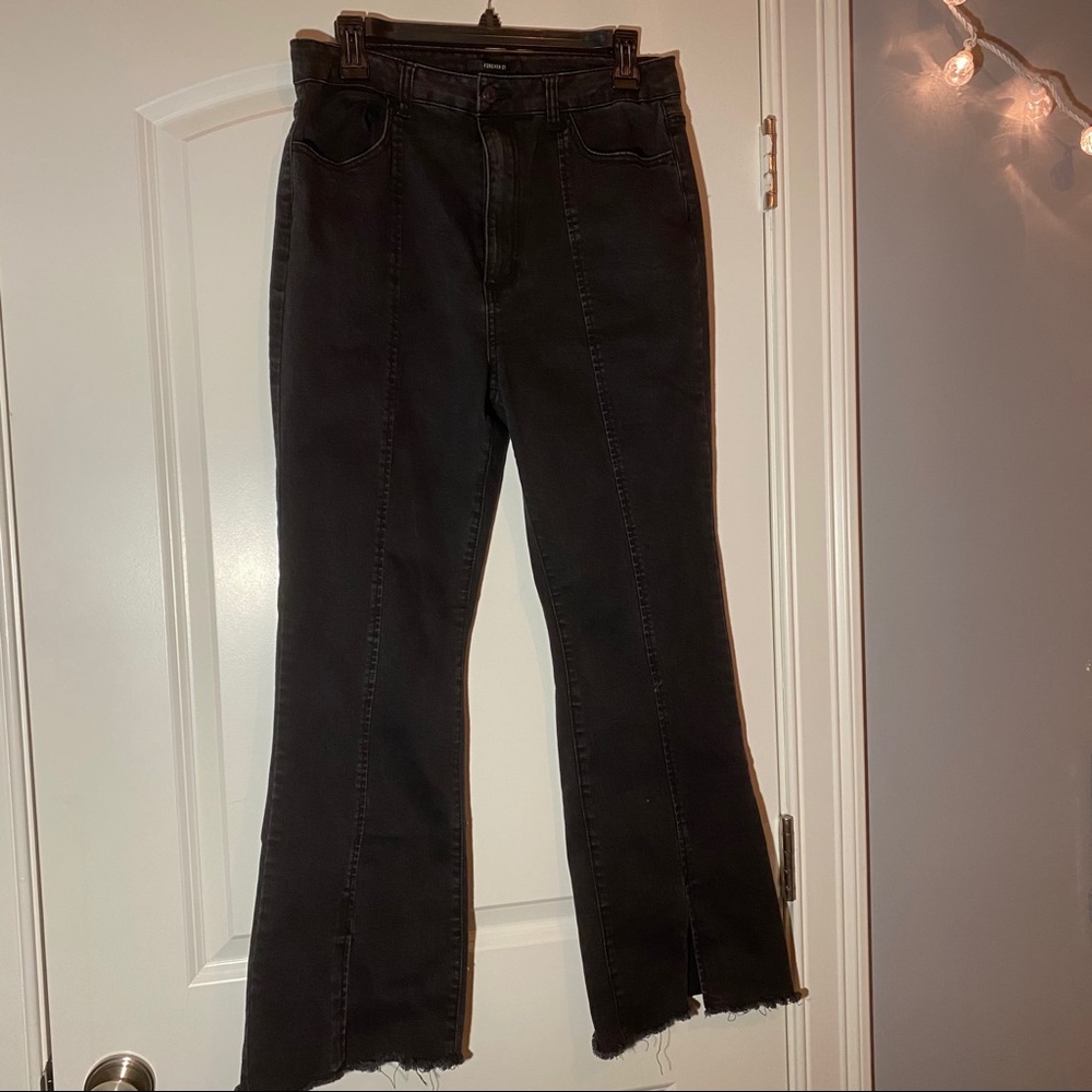 Black high-waisted jeans